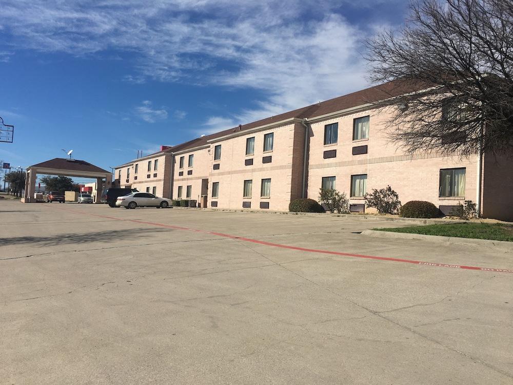 Red Roof Inn Fort Worth - Saginaw Extérieur photo